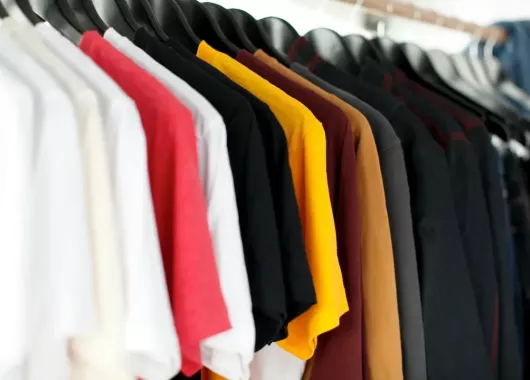 Ecobalyse informe sur le coût environnemental d'un vêtement pour une mode plus éthique et responsable