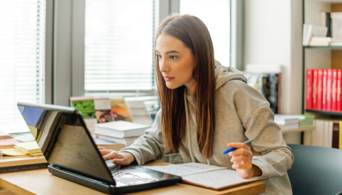 Intelligence artificielle : les étudiants ont bien compris son intérêt