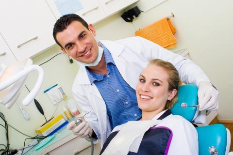 Chirurgien-dentiste / Chirurgienne-dentiste