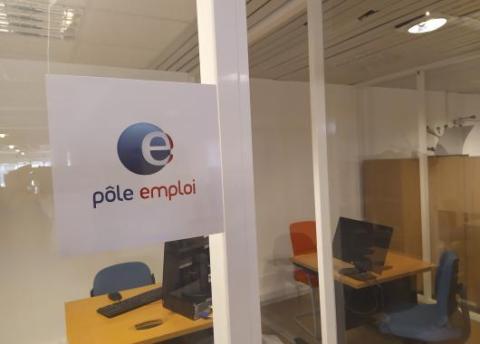 Photo Pole emploi.jpg