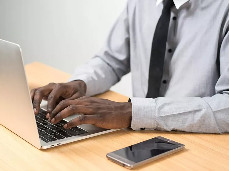 un recruteur créer son compte